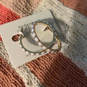 Parklane white & clear crystal hoop pierced earrings, NWT